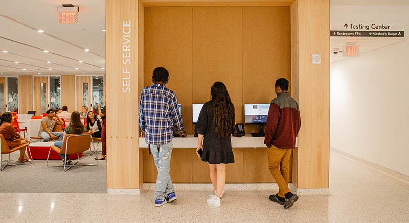 Normandale students on campus computers.